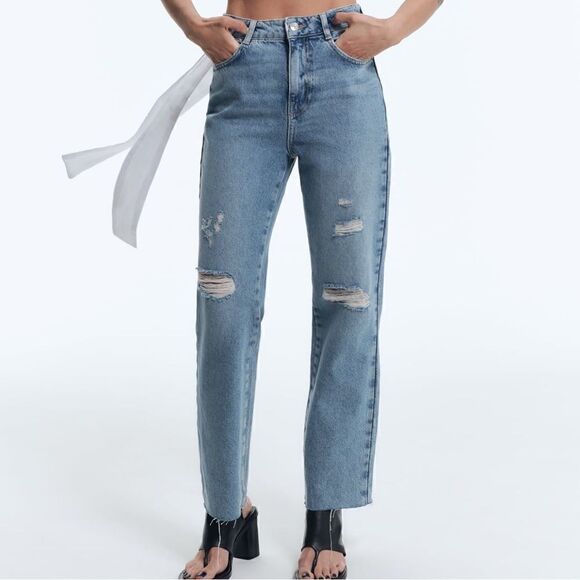 NWT Zara High Rise Straight Leg Jeans - Picture 2 of 12